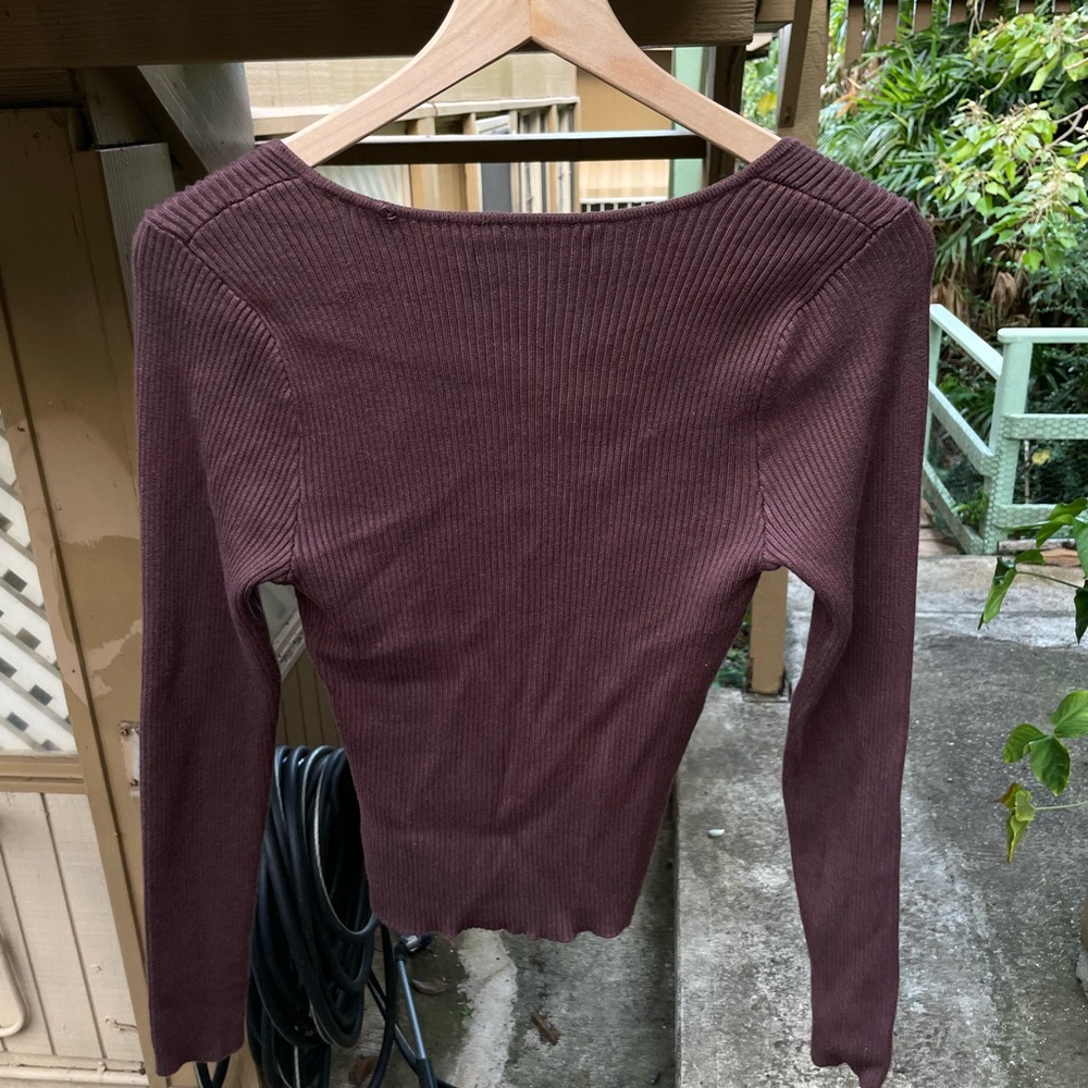 Abercrombie and Fitch Brown Square Neckline Ribbed Long Sleeve Top - Picture 3 of 3